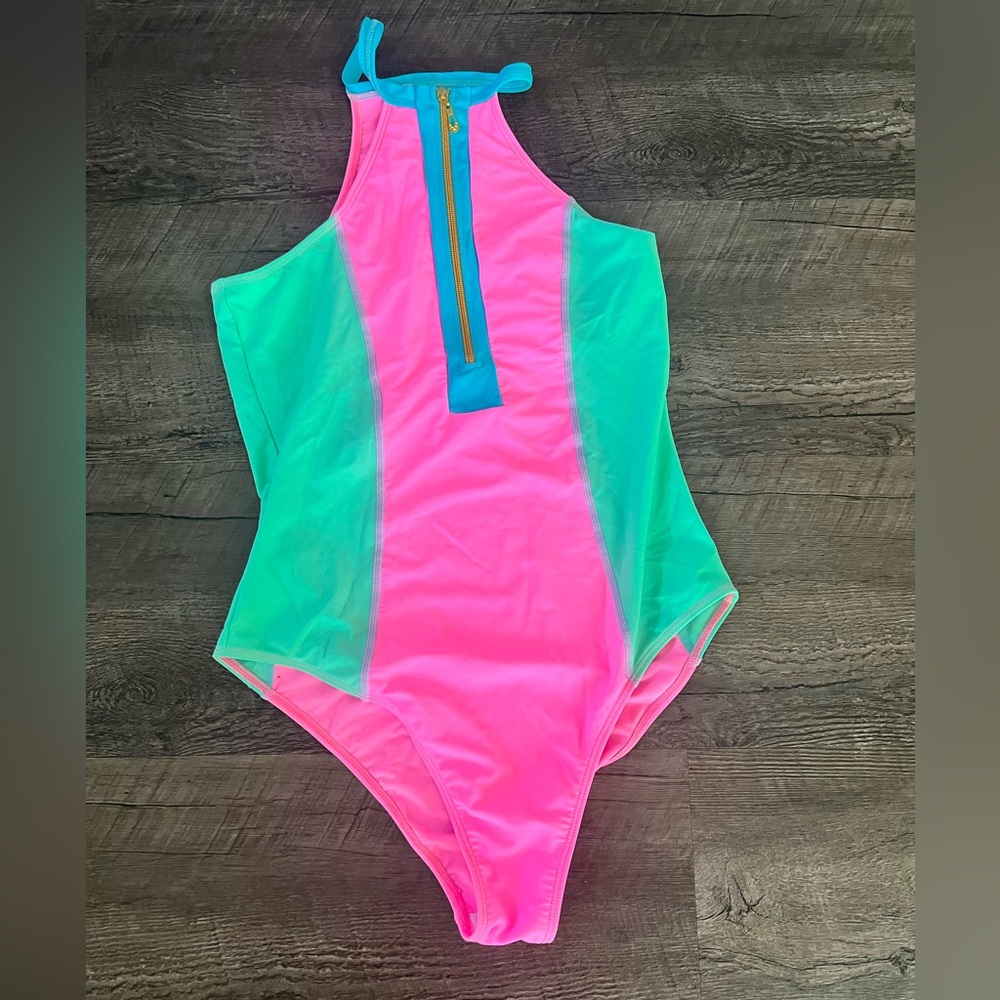 Hurley-x-LSF-Max-Sleveless-Mock-Neck-Zip-Swimsuit size Large NWOT never worn